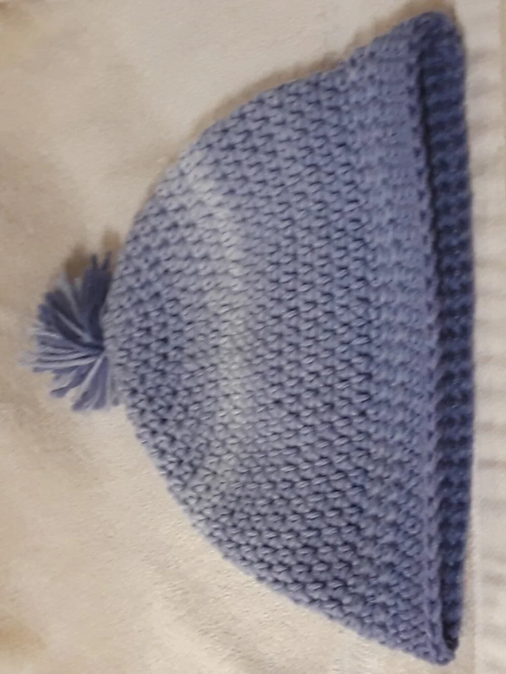 Winter hat beanie crochet YOUTH blue & white hombre-like pattern with tassel EUC